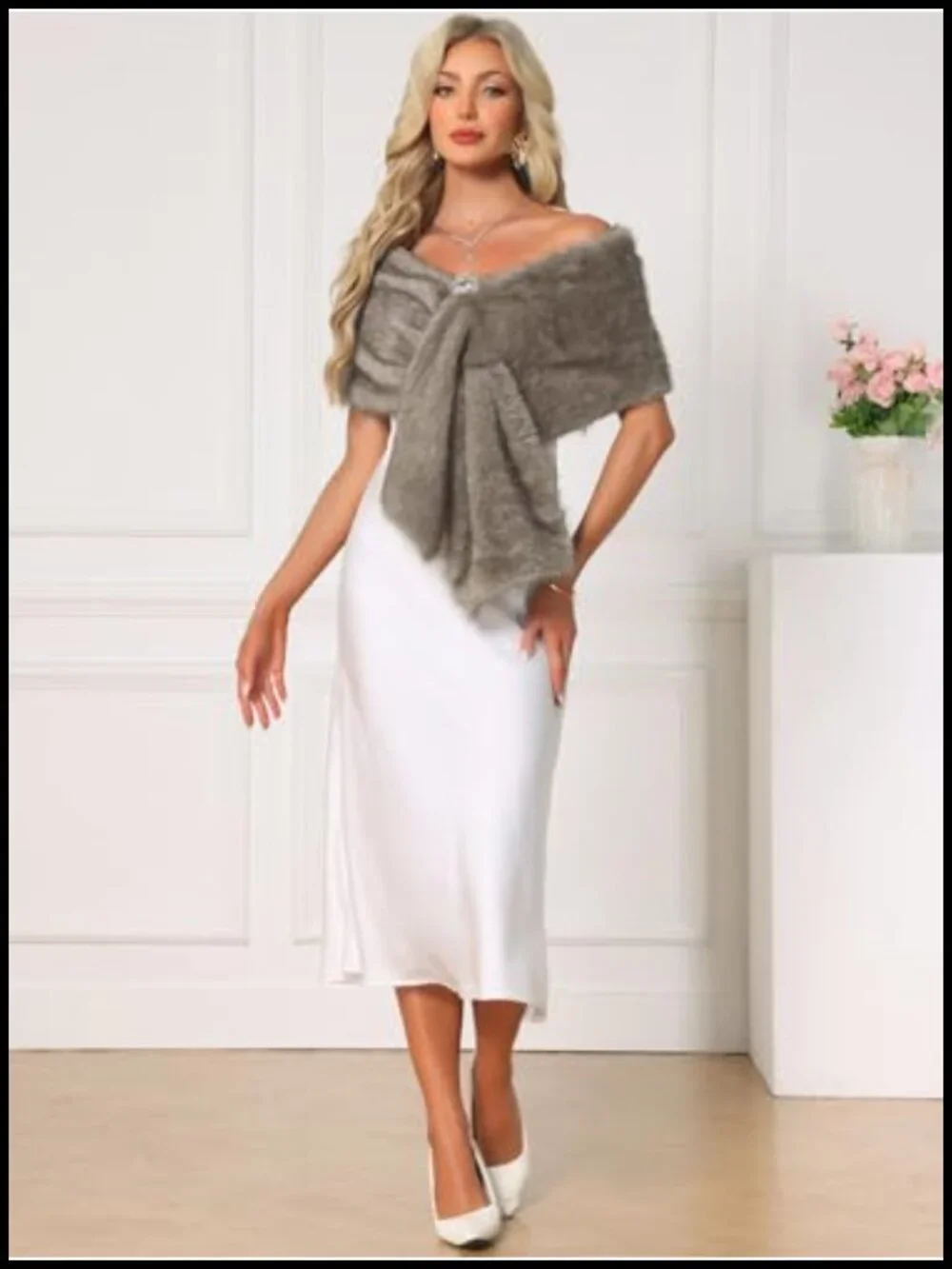 Faux Fur Shawl Wrap for Wedding Bridal Winter Cape Stole with Rhinestone Brooch